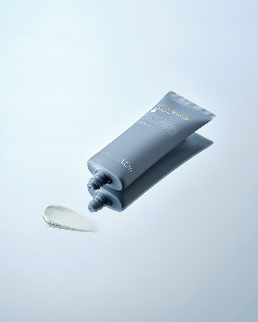 GLOW TONE UP CREAM+ 使用イメージ